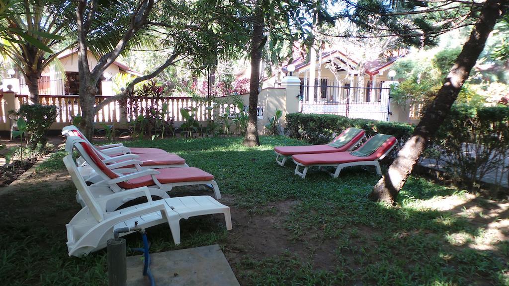 Rico Shadow Guest House & Restaurant Wayikkal Exterior photo